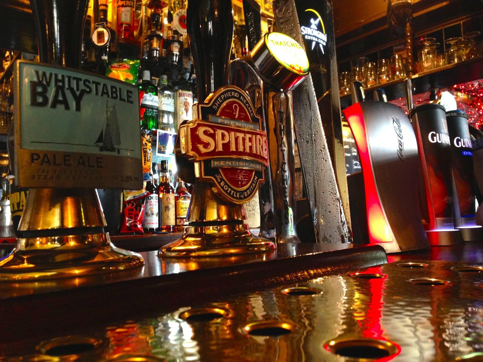 딜 The Kings Head B&B 외부 사진