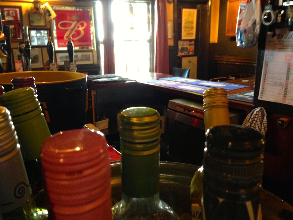 딜 The Kings Head B&B 외부 사진